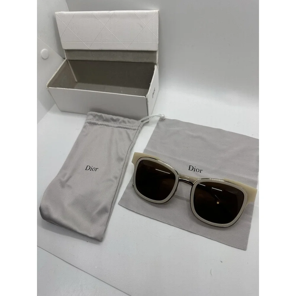 Christian Dior Very Dior 2N Ivory Sunglasses Brown Lenses w‎ Box Pouch